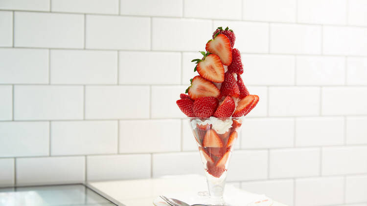 Kajitsuen Liber, Gransta Yaekita: Strawberry parfait, ¥2,420