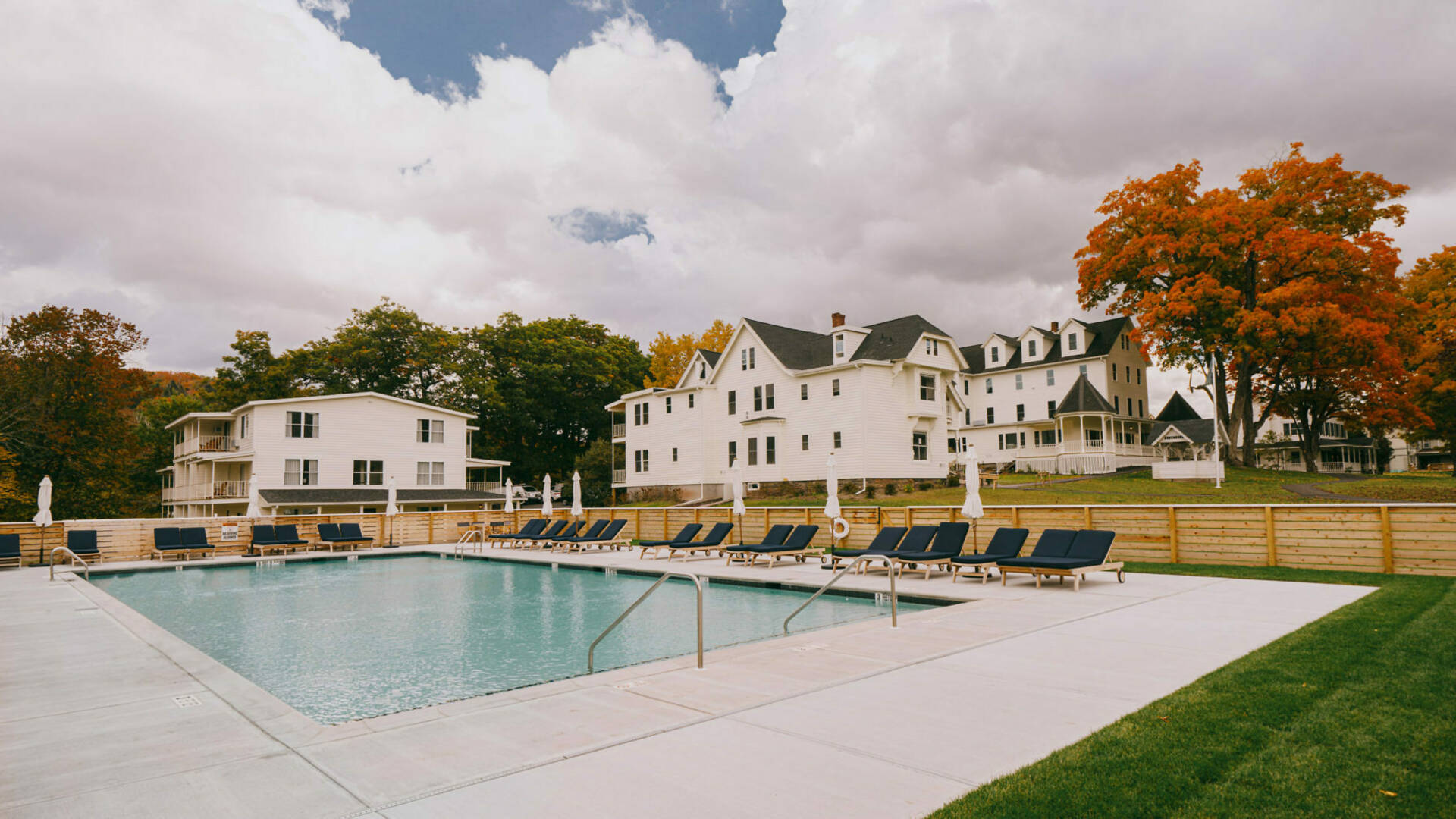 16 Best Upstate New York Resorts for 2025
