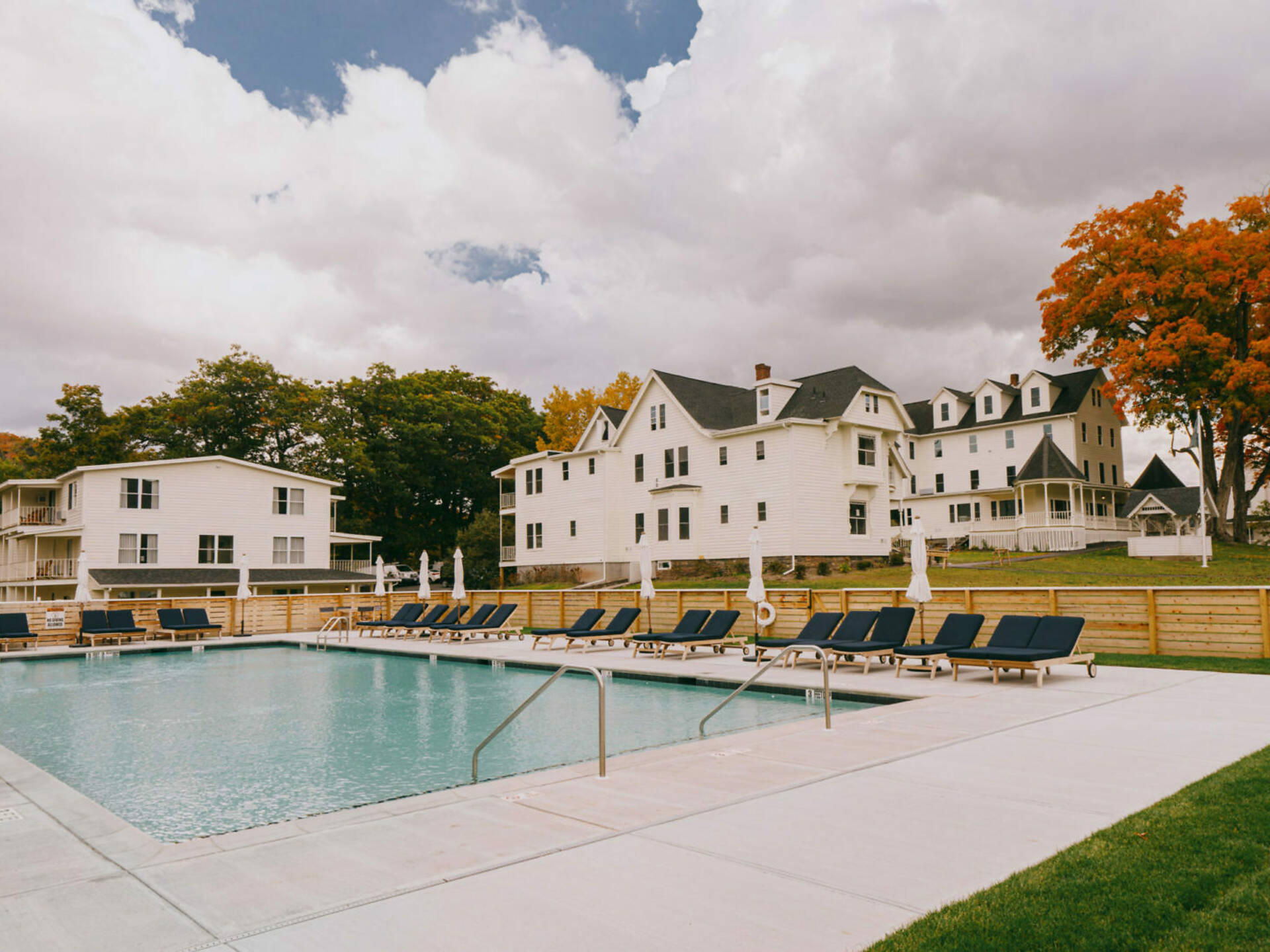 16 Best Upstate New York Resorts for 2025