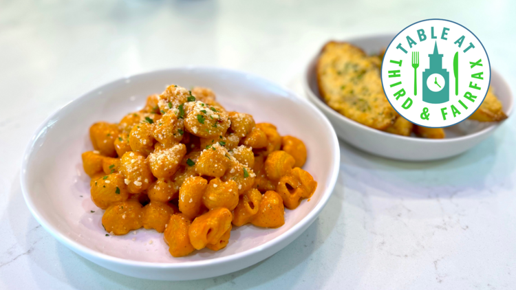 Lumache with pink vodka sauce and garlic bread at Pasta Corner