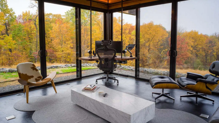 Modern Glass House | Hudson, NY