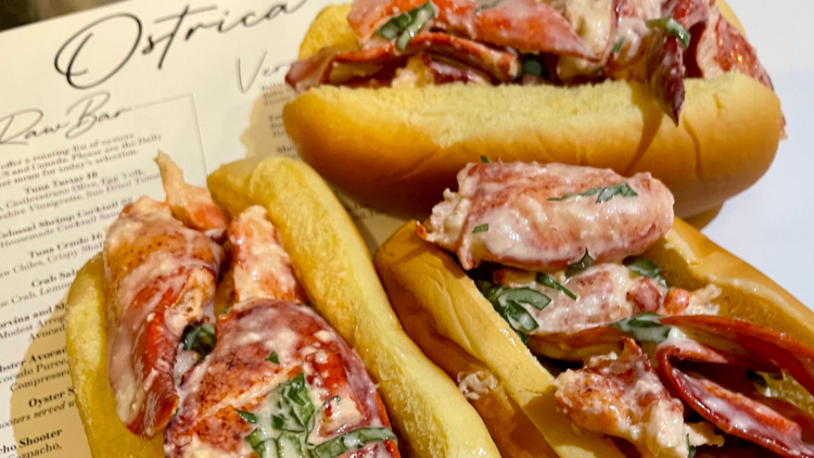 lobster roll (Ostrica)