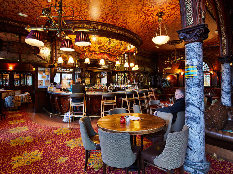 Warrington Hotel