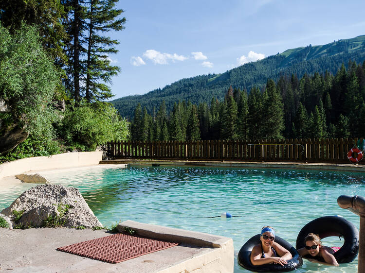 Best Hot Springs In The US For A Relaxing Soak