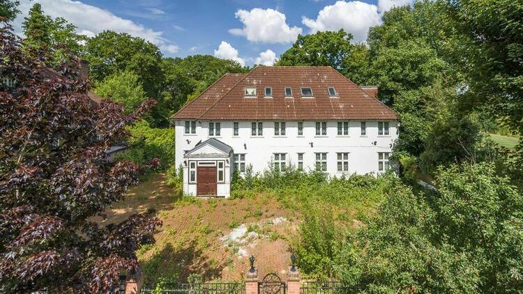 Derelict Hampstead Mansion for sale at £22.5 million