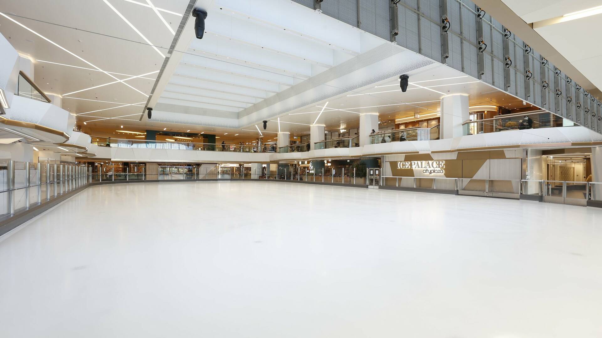 7 Best ice skating rinks in Hong Kong