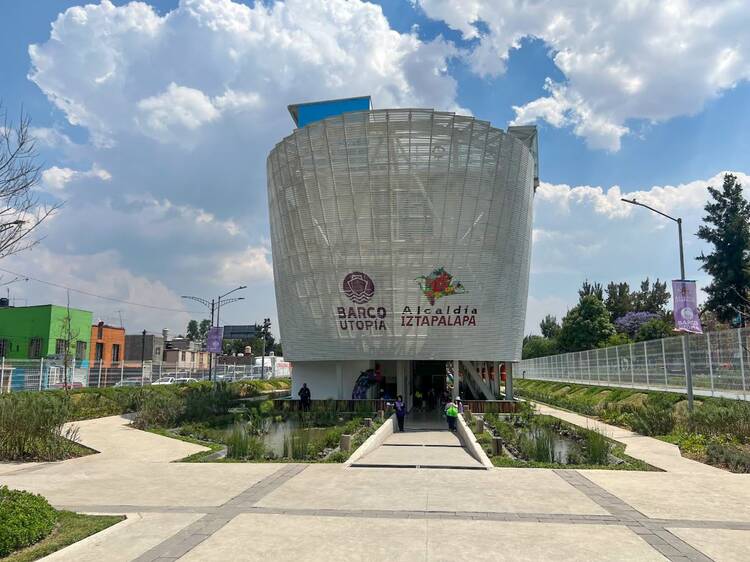 Barco Utopía Alcaldía Iztapalapa