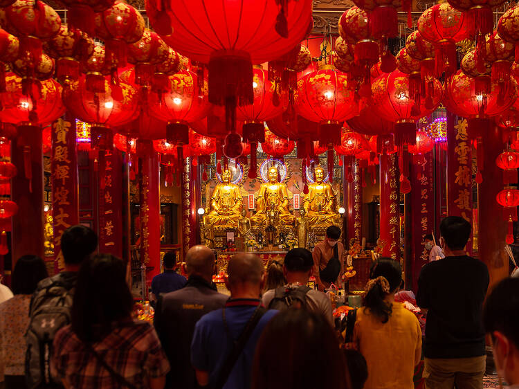 Wat Mangkorn Dragon Temple