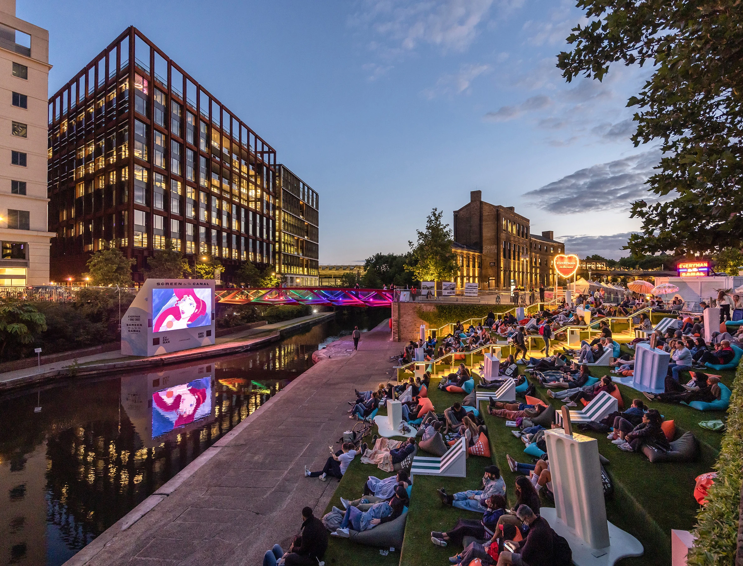 Everyman&rsquo;s Screen on the Canal