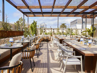 19 Best Rooftop Restaurants For Food as Good as the Views