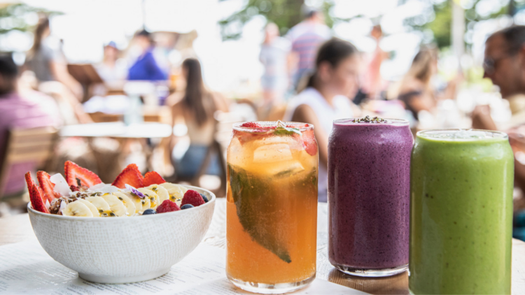 Girdlers fresh juices and acai bowl