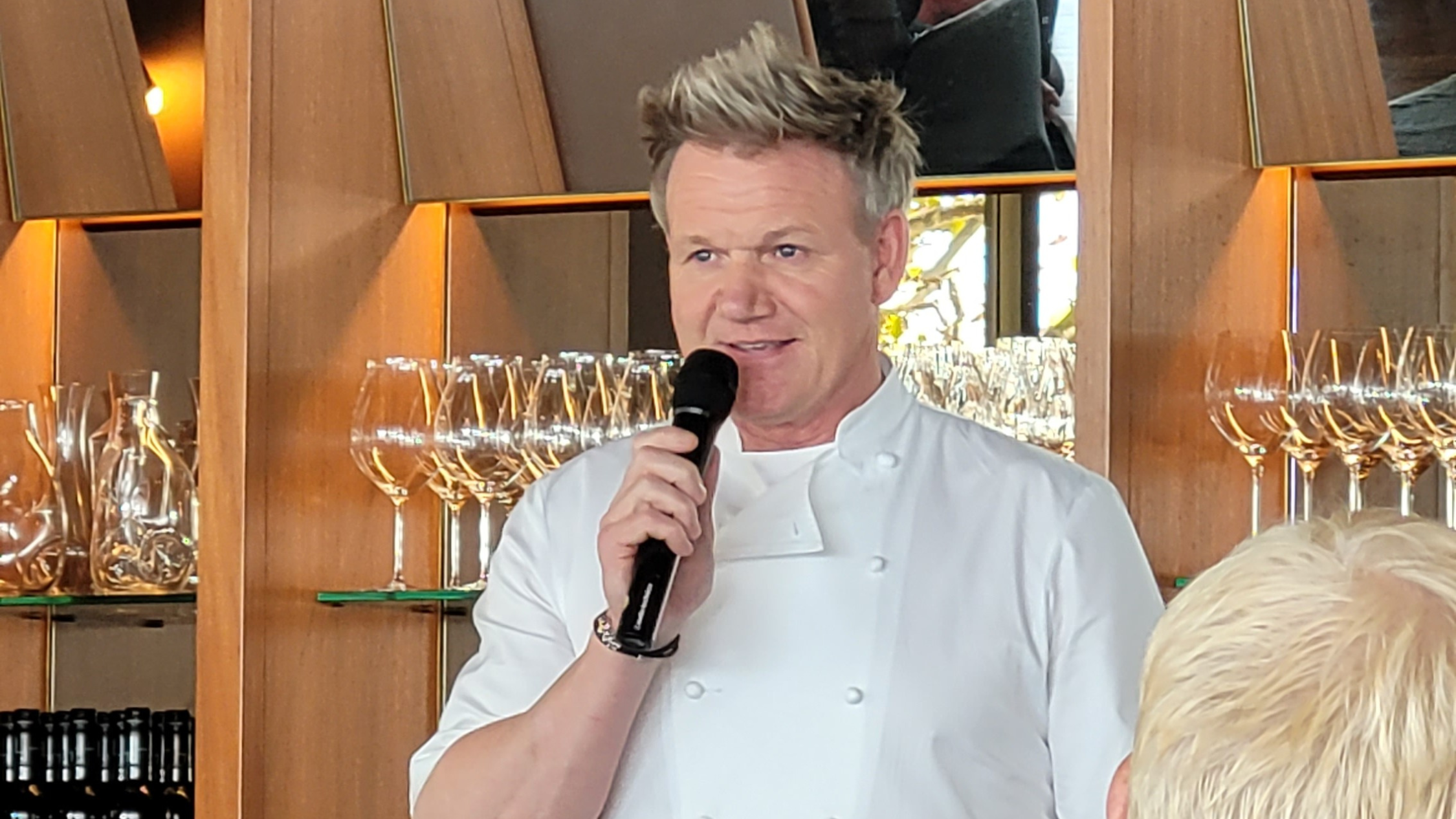 Here's how to cook a steak like Gordon Ramsay using wireless