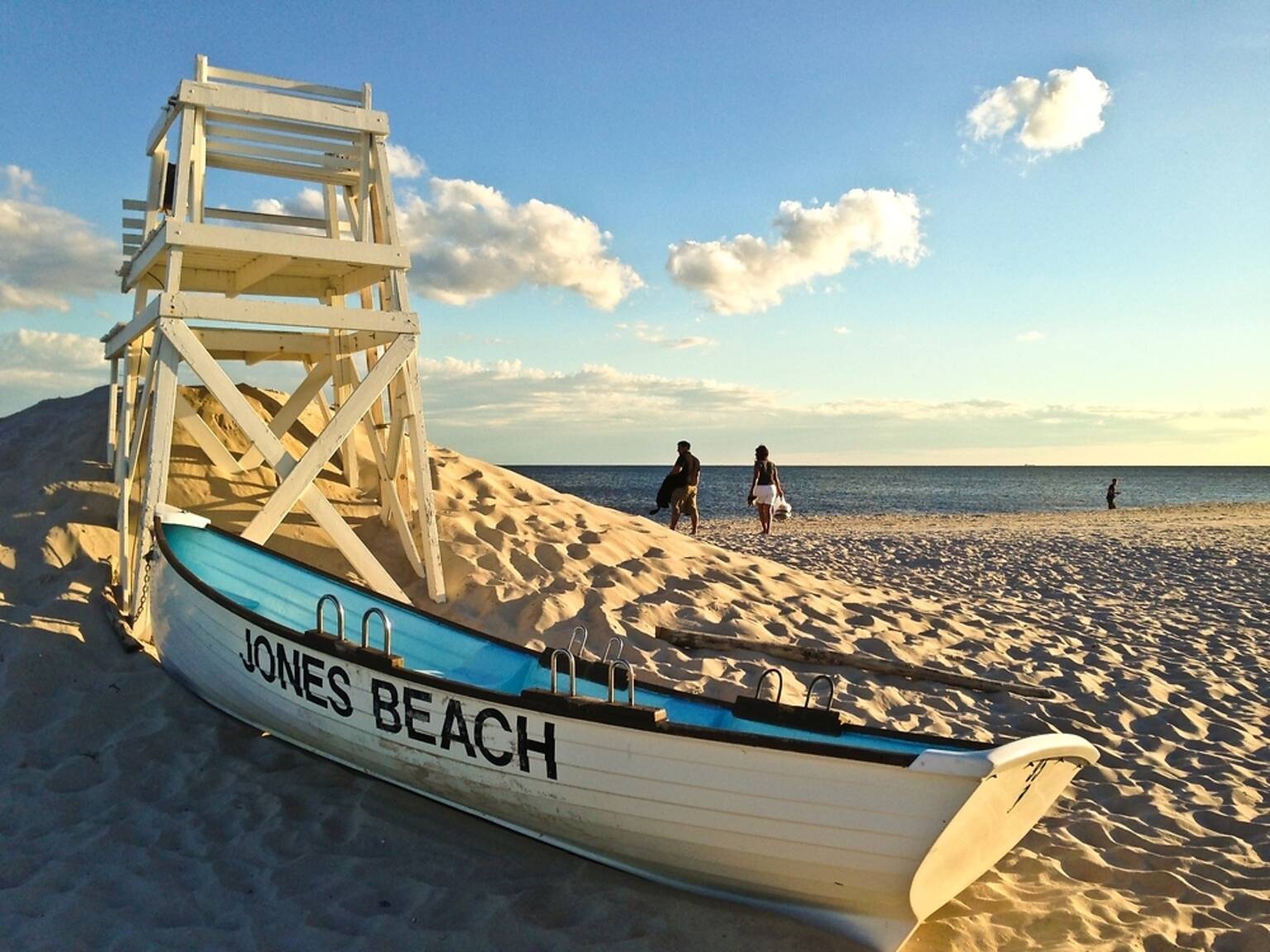 17 Best Beaches Near NYC To Visit Now For Fun In The Sun