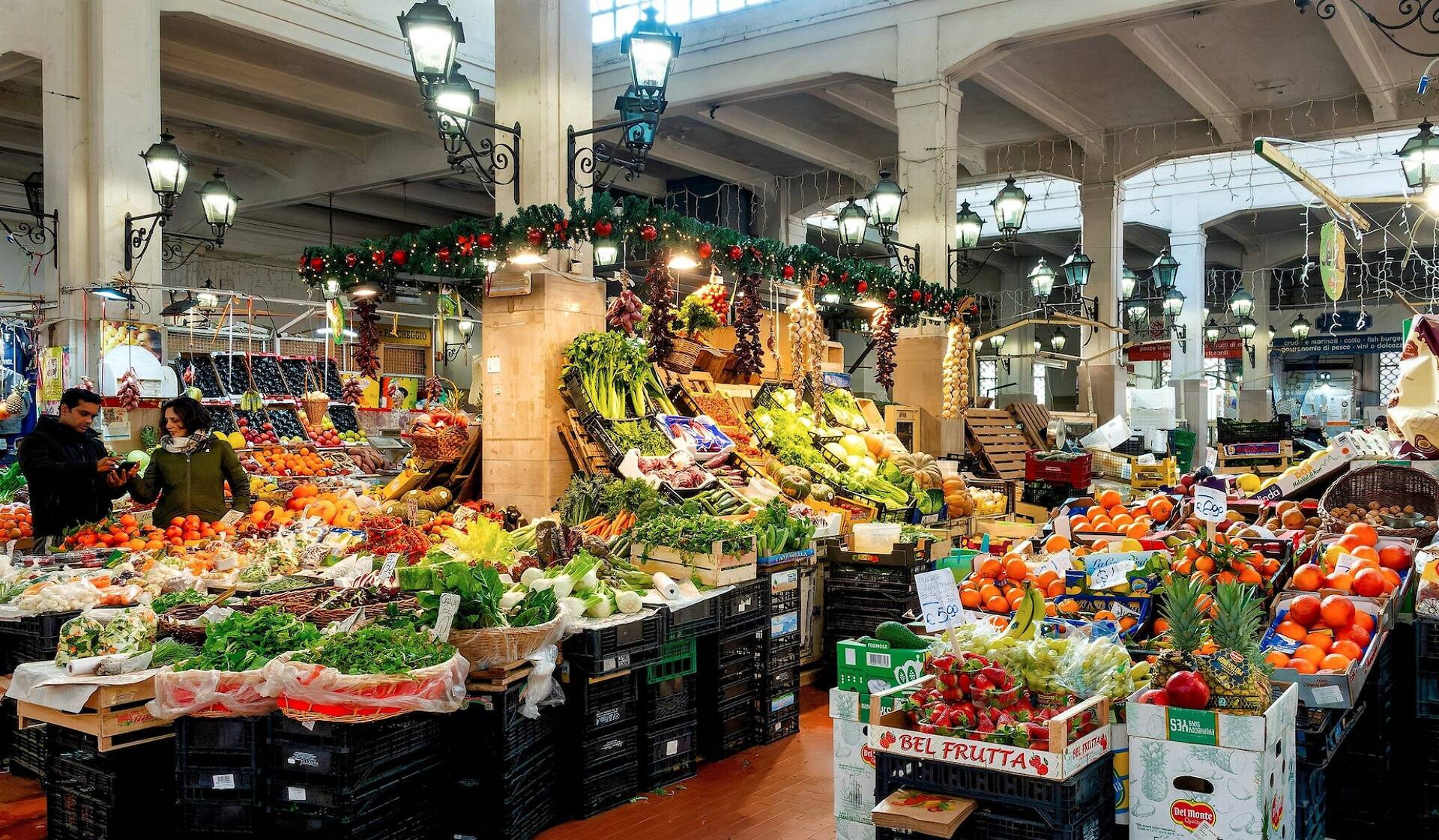 10 Best Markets in Rome, By A Local | Flea Markets, Food and More