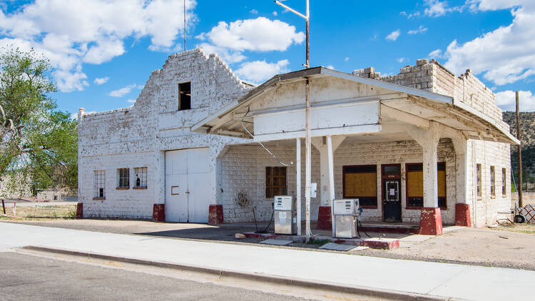 Osterman gas station on Route 66