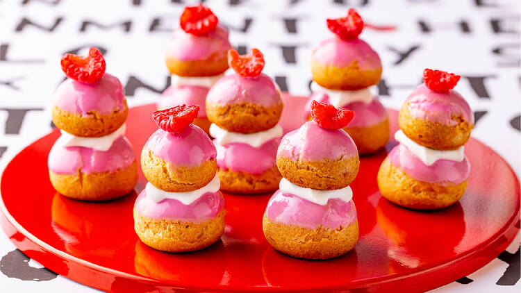 Hilton Tokyo ‘Hello Kitty’s Sweets Gallery’ Dessert Buffet 
