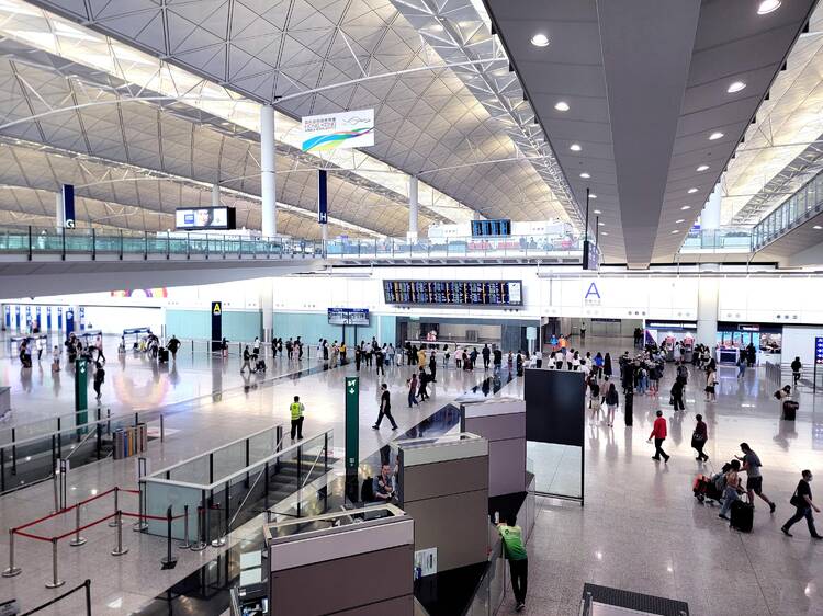 Hong Kong International Airport to offer free round-trip flight tickets