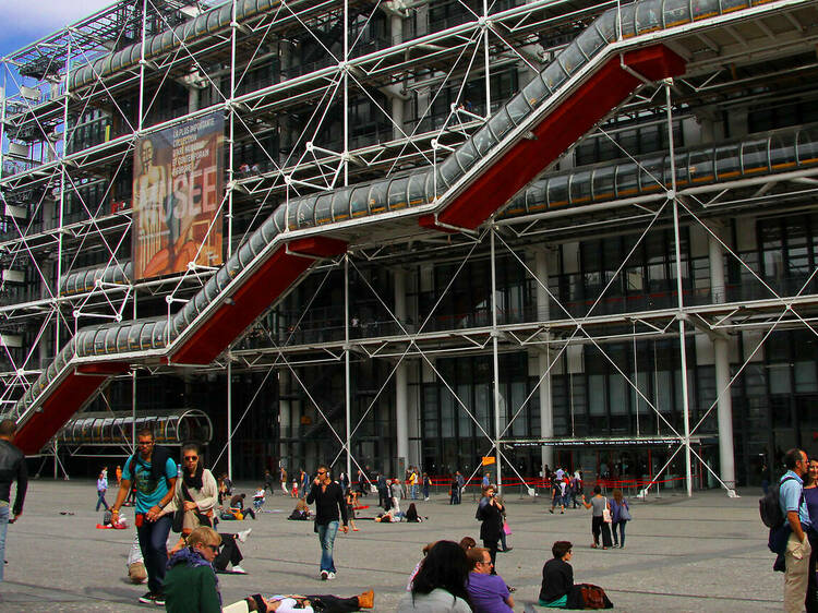パリのポンピドゥー・センターが改修工事のため5年間閉館
