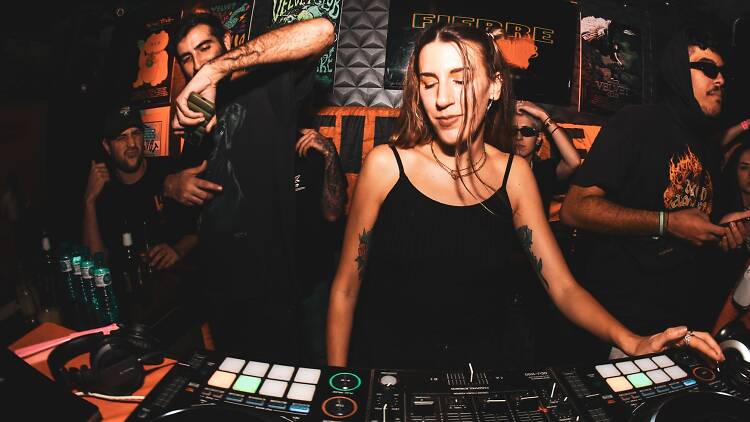 Un trío de DJs para perrear hasta abajo