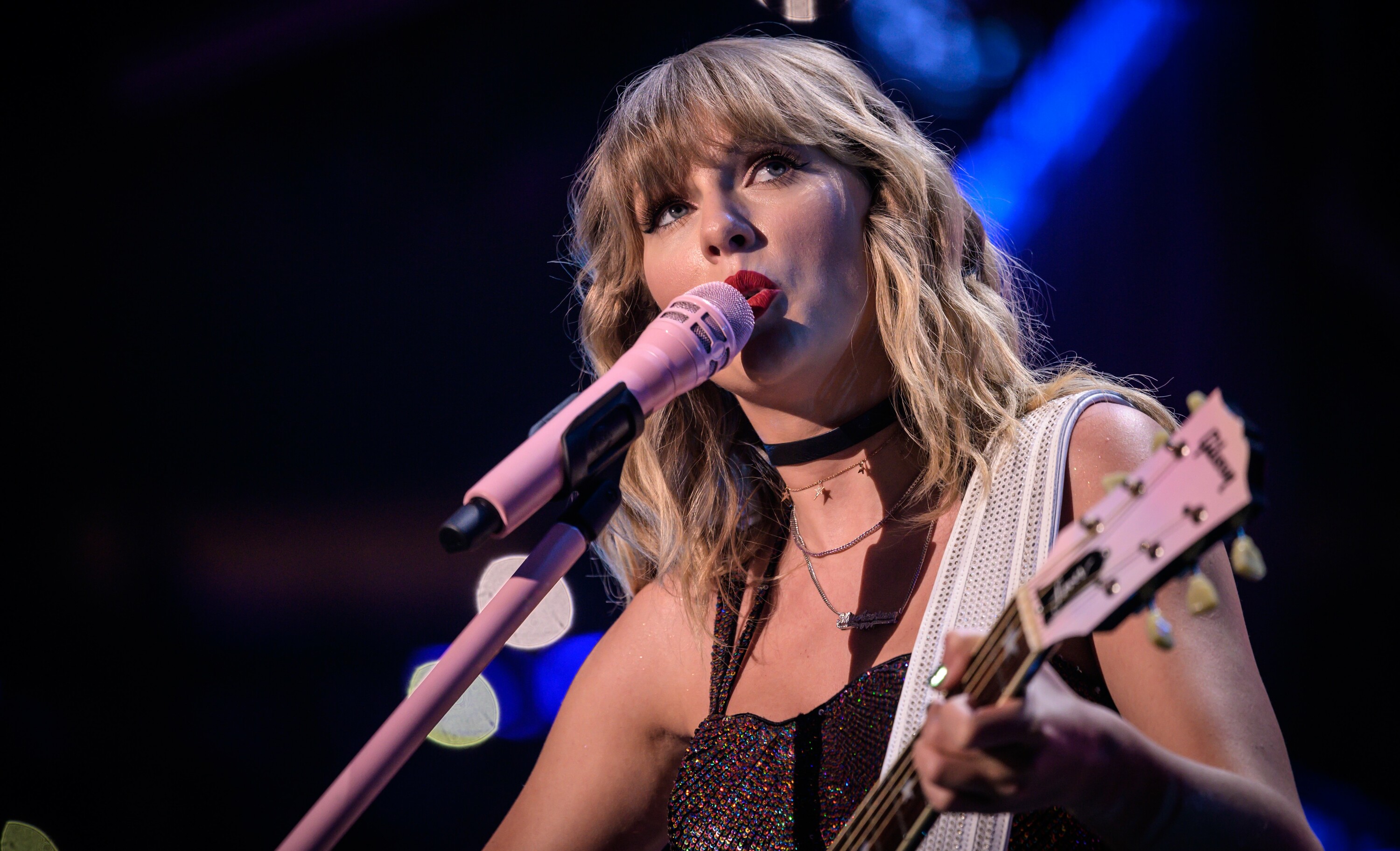 Taylor Swift at Wembley Stadium Banned Items and Bag Policy Explained