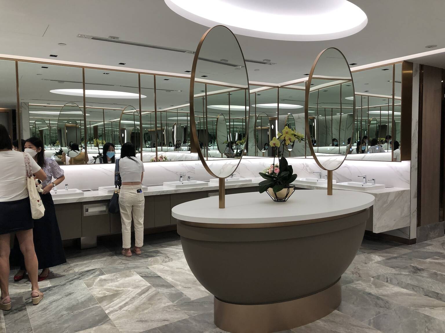 The Guide To The Most Photogenic Bathrooms In Singapore
