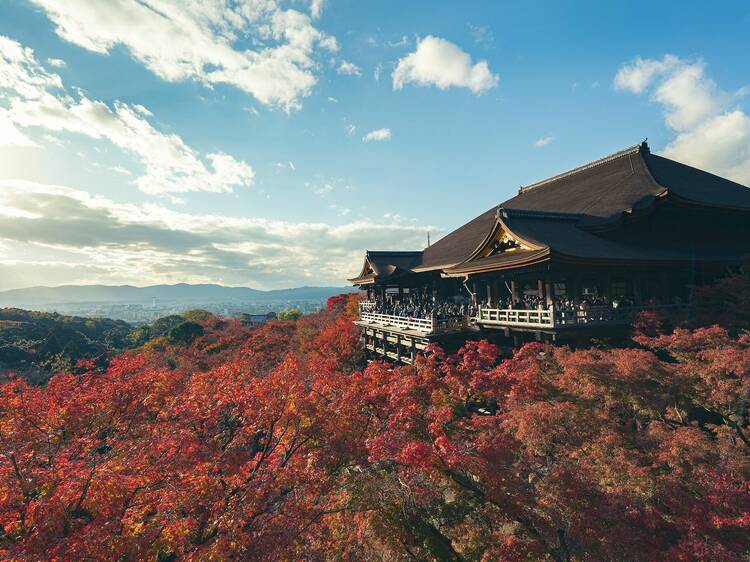 Catch the perfect sunset at Kiyomizu-Dera