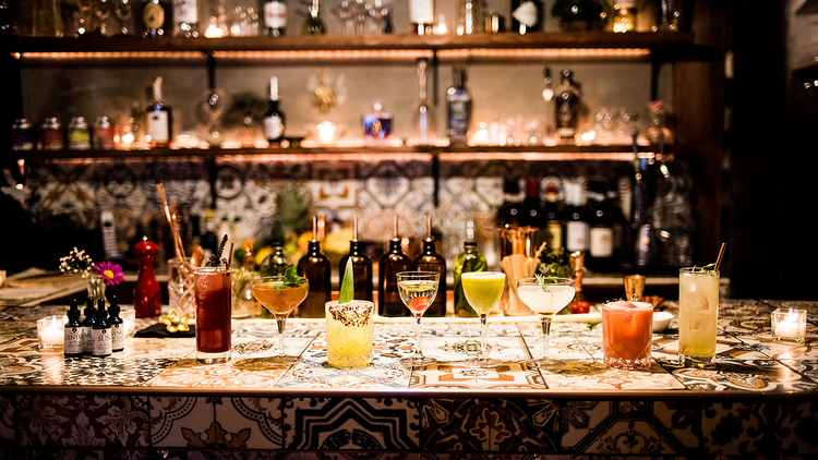 cocktails, bar (Osteria 57)