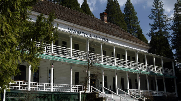 Wawona Hotel