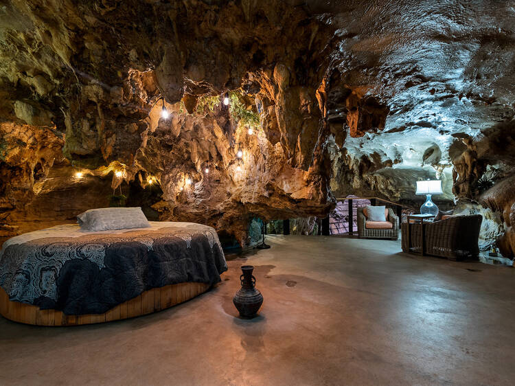 Beckham Creek Cave Lodge | Parthenon, Arkansas