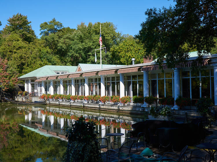 Grab a snack at The Central Park Boathouse
