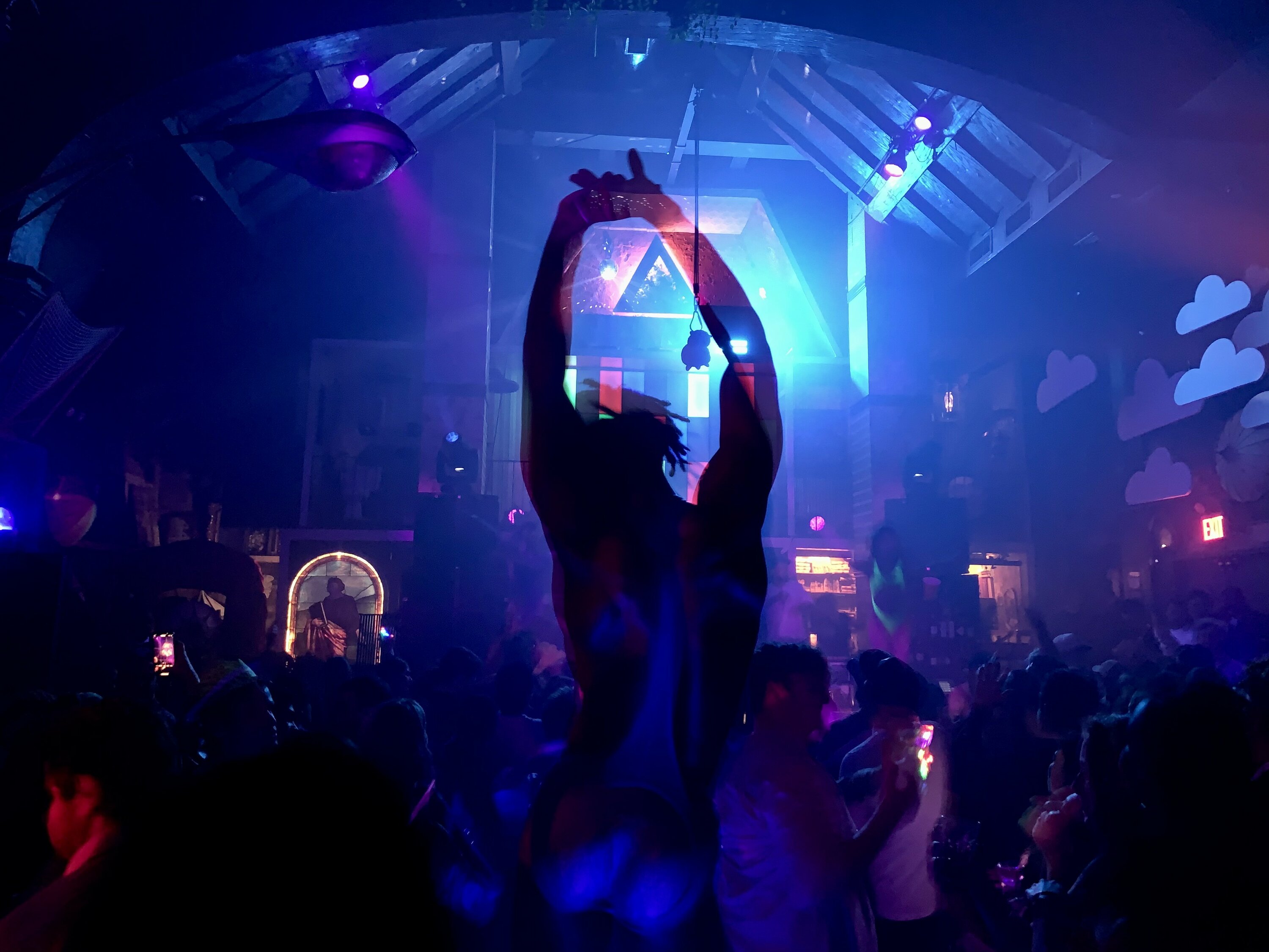 NYC s New Secret Nightclub The Stranger Offers A Wacky Night Out