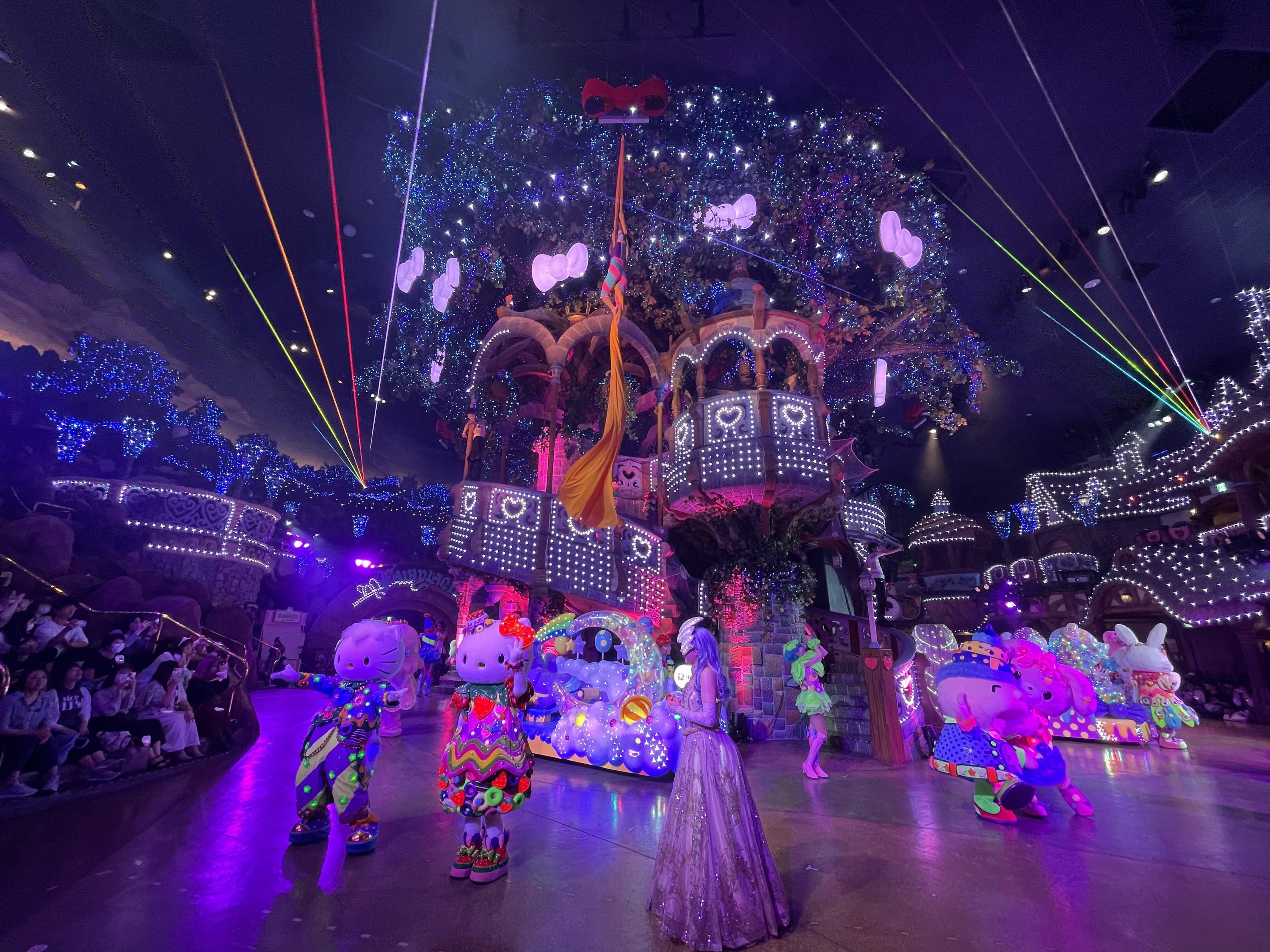 ピューロランド最大のパレード「Miracle Gift Parade」が先行披露