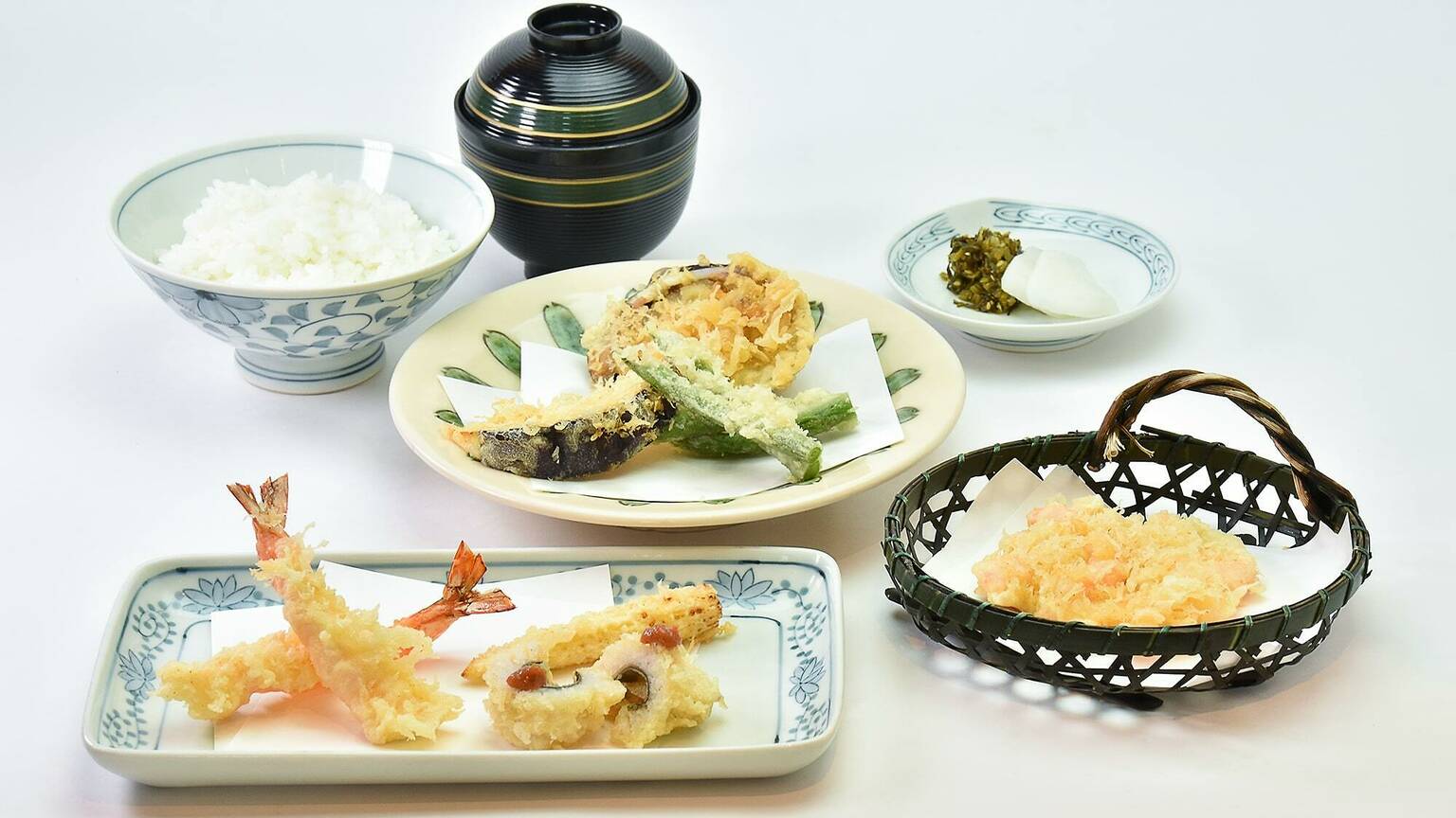 Tempura Shinjuku Tsunahachi Restaurants in Shinjuku, Tokyo