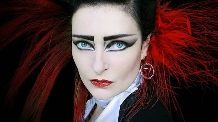 Siouxsie.