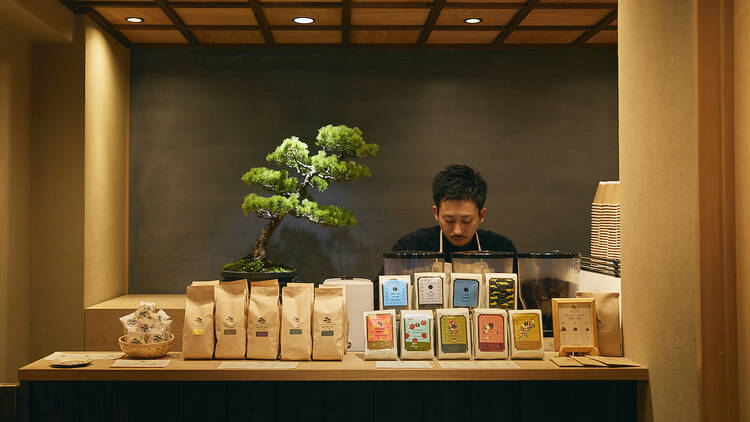 Bongen Coffee | Restaurants in Higashi-Ginza, Tokyo