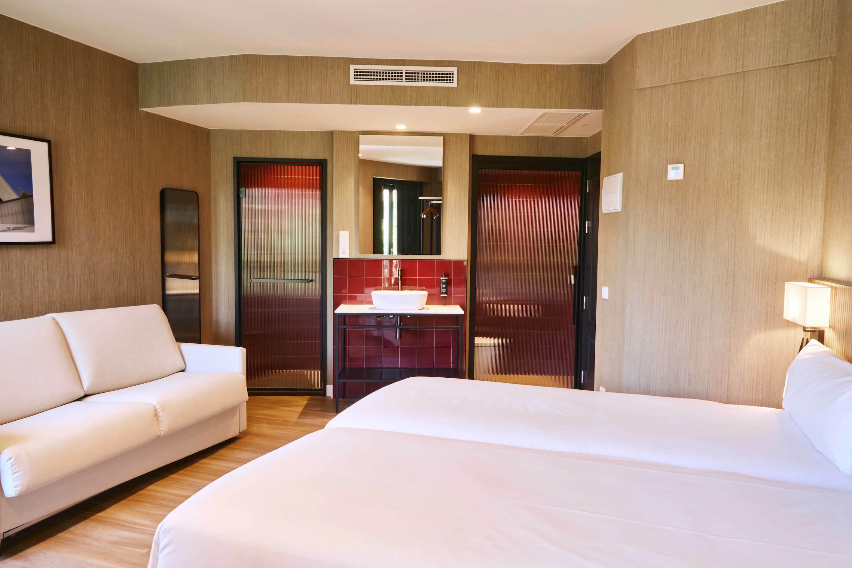 El nuevo hotel de diseño alternativo que llega a Madrid y ya está revolucionando Atocha