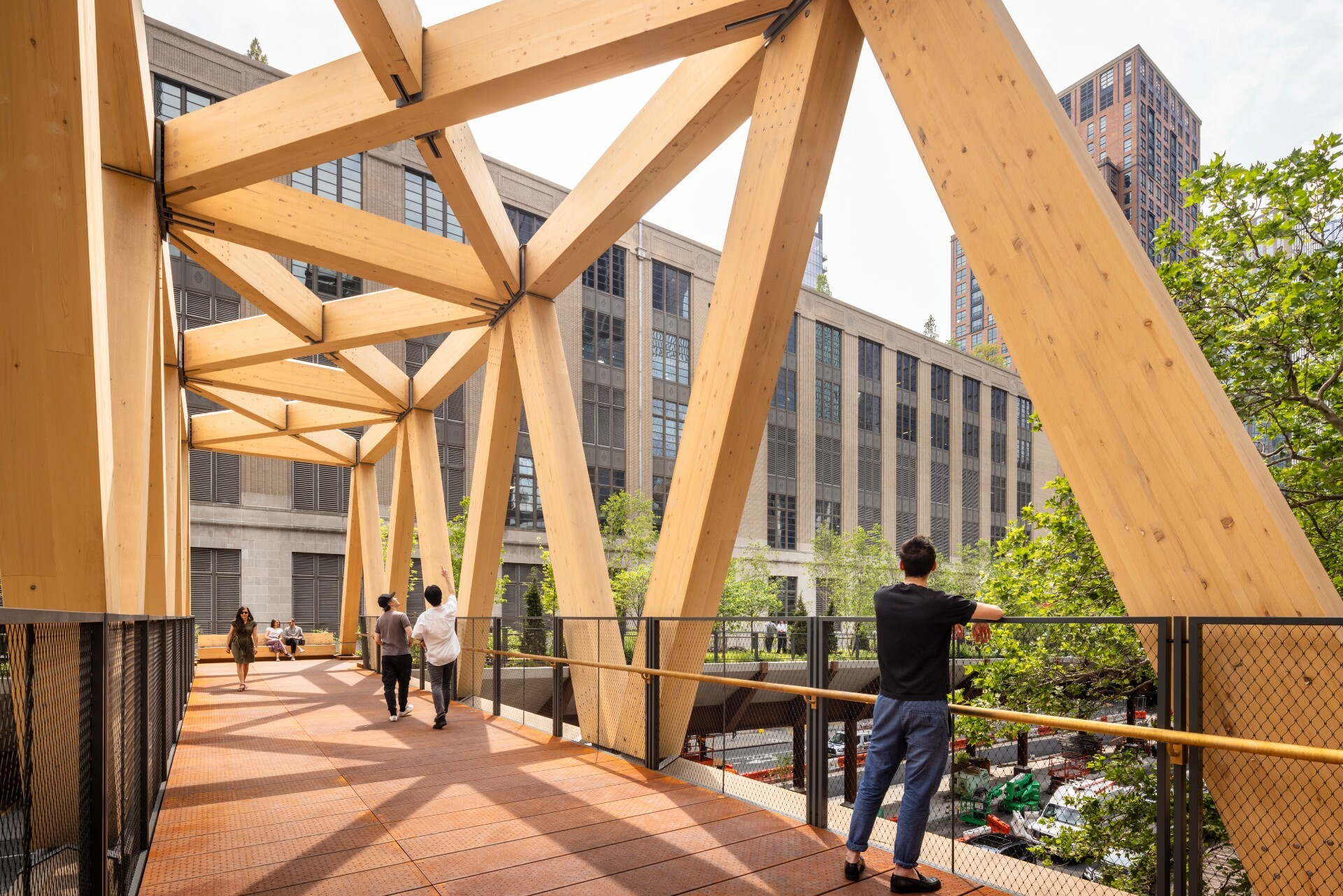 The High Line – Moynihan Train Hall Connector bridge