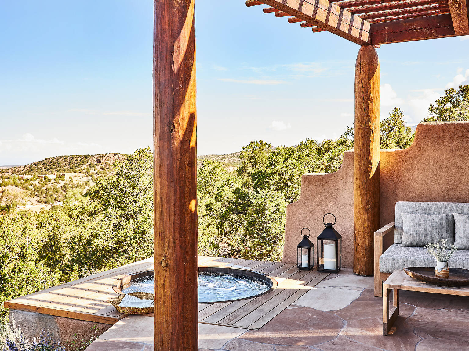 Image showcasing 10 Best Hotels With A Private Pool in the US For A Luxury Retreat