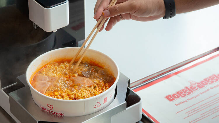 BoggleBoggle K-ramyun Pop-Up Store