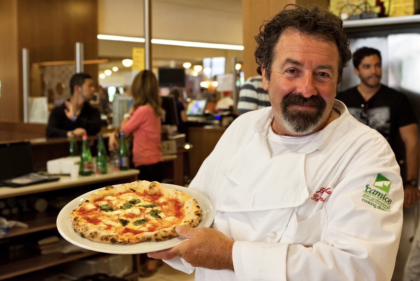 Who makes the best pizza: New York or Chicago? - Lonely Planet