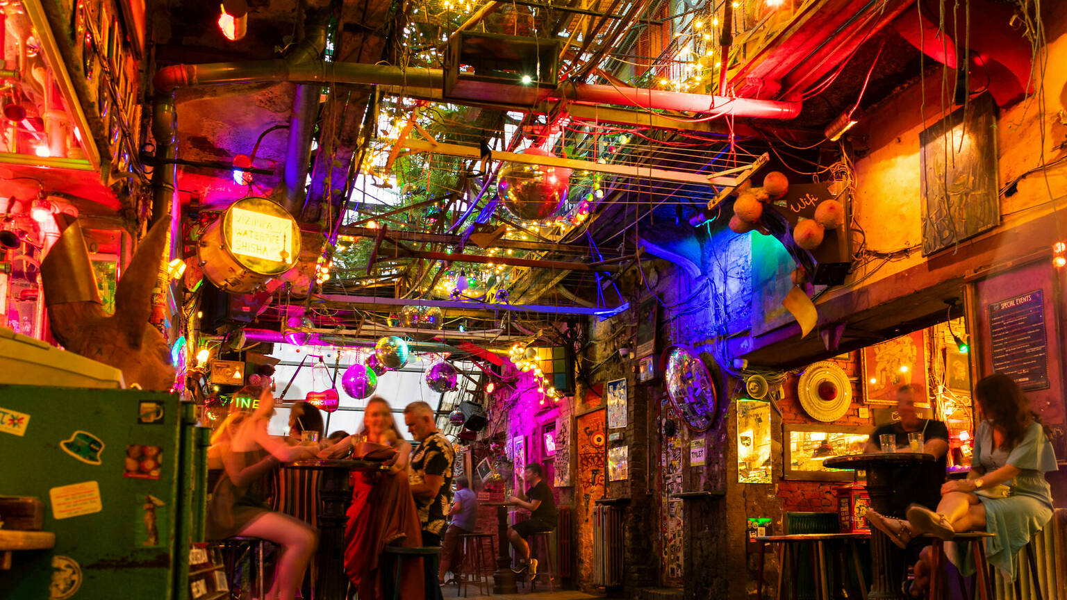 14 Best Budapest Nightlife Spots Picked By A Local 2715