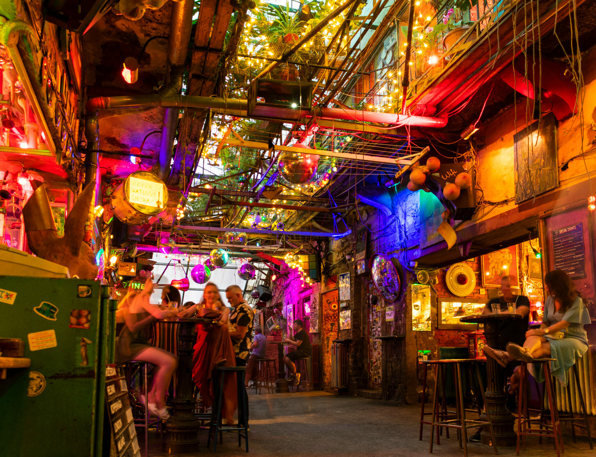 We Went To The Most Famous Ruin Bar In Budapest Szimpla Kert