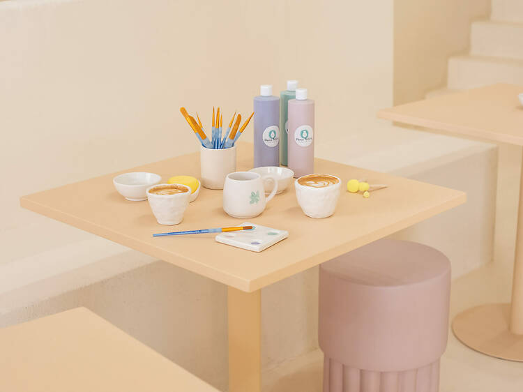 Mama Pottery Café