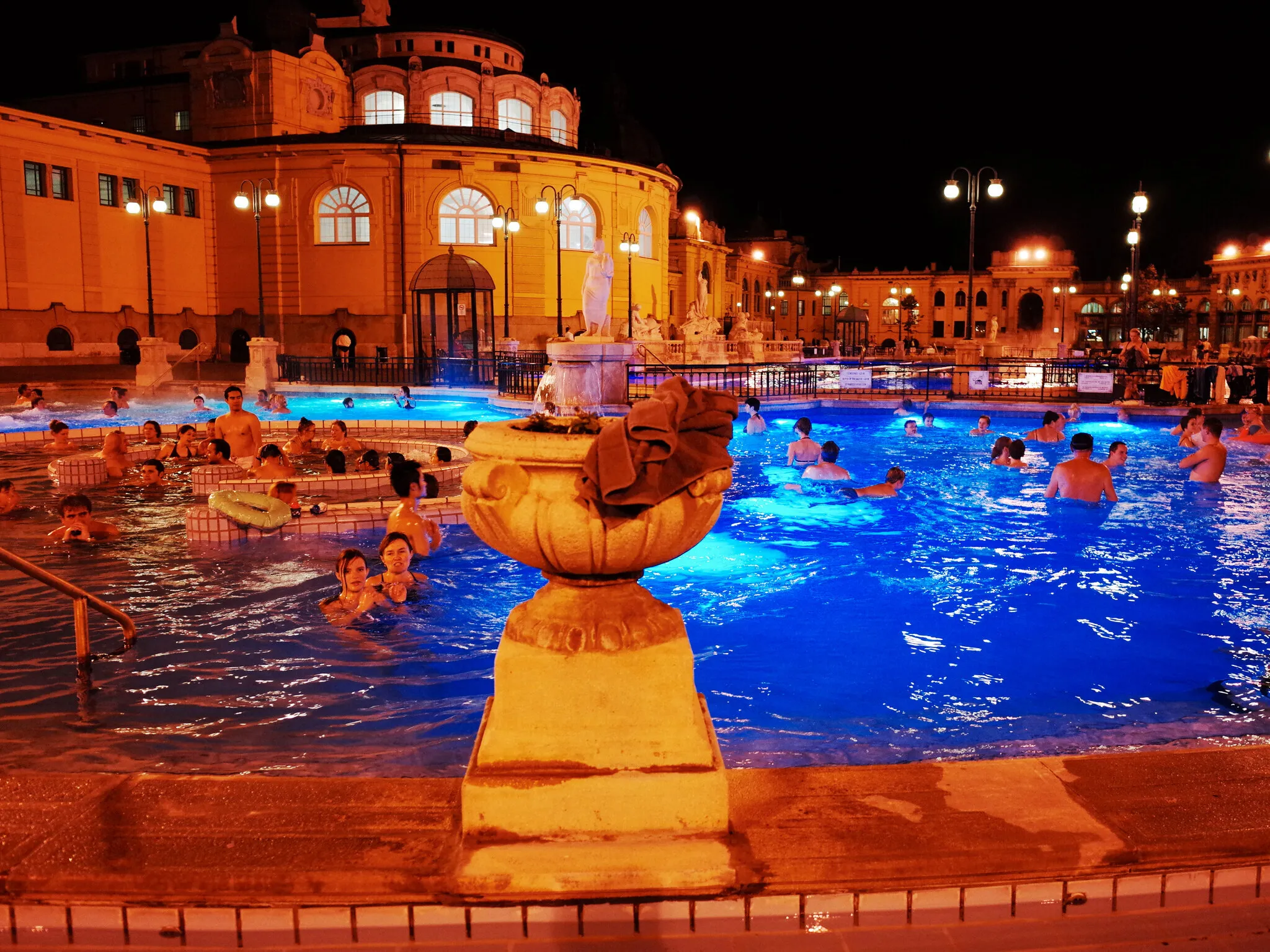 People have a thermal bath in the Szechenyi spa . Szechenyi Medicinal Bath is the largest medicinal bath in Europe. The built-up area are 6,220 square meter.