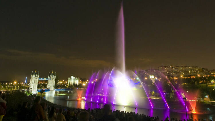 Espectáculo fuente Parque Europa