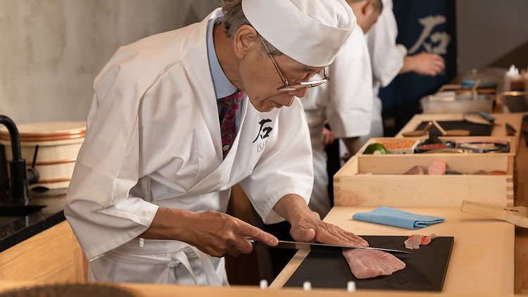 Chef slicing fish (Ishi Park Slope)