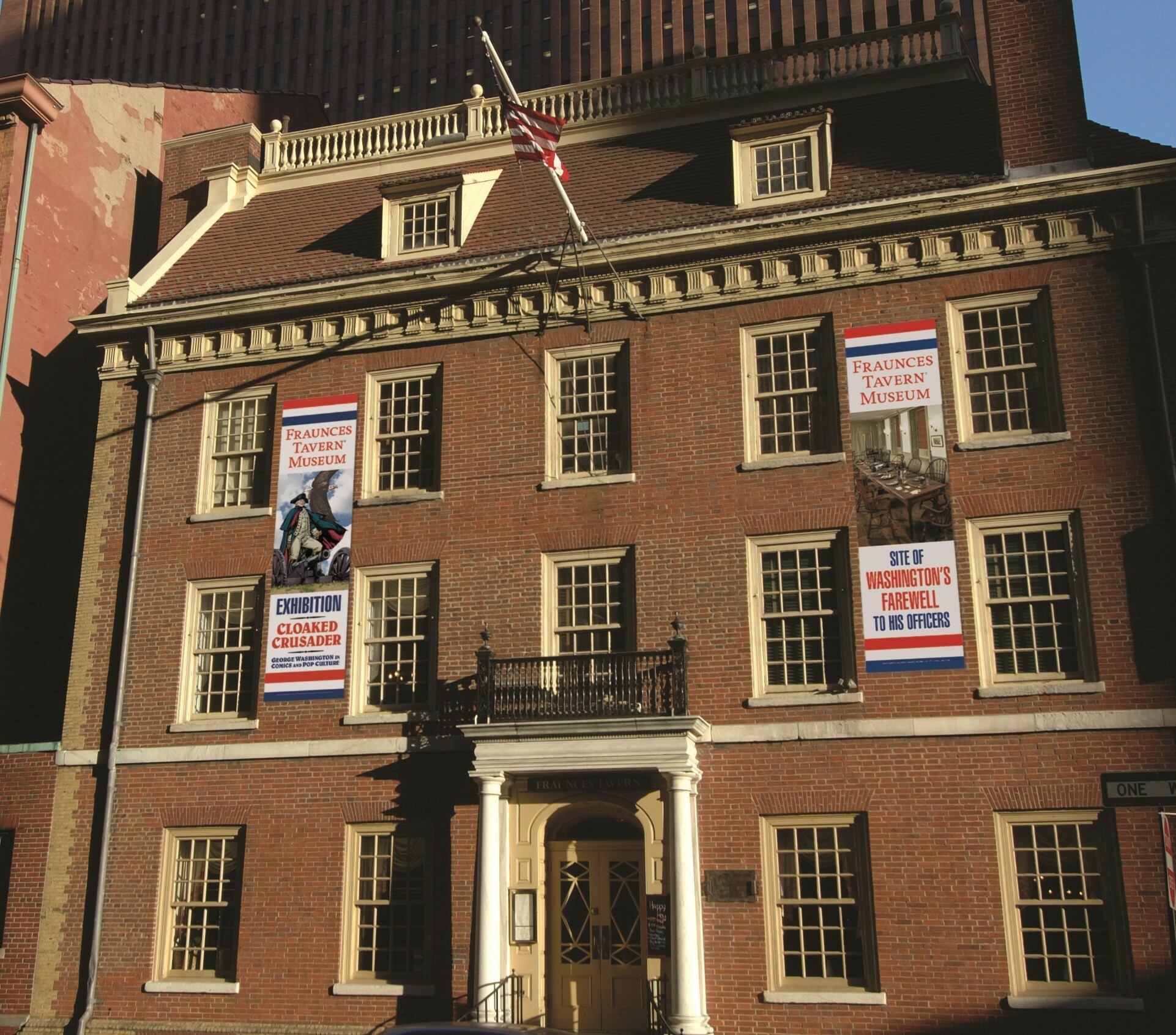 The front of Fraunces Tavern.