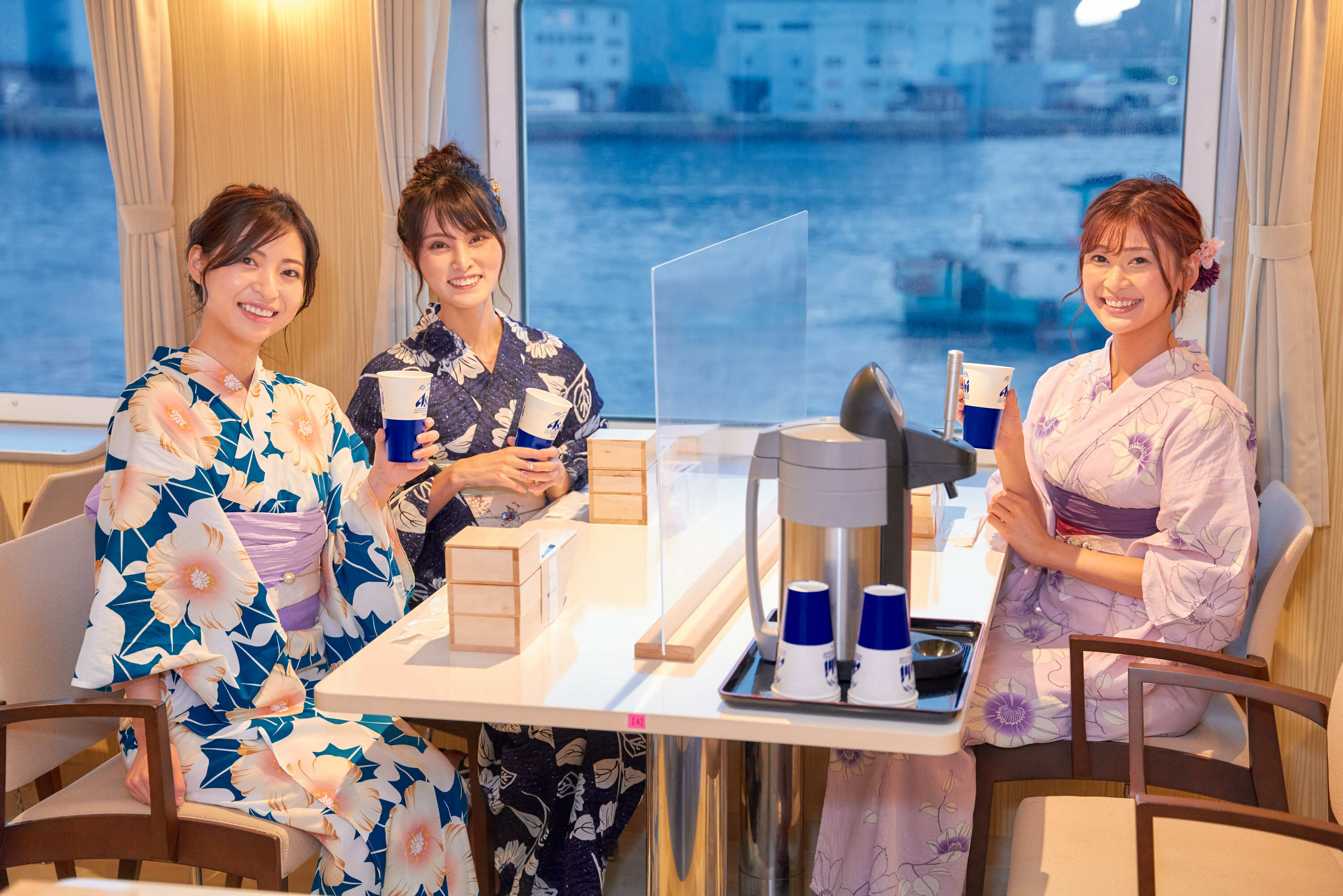 東京湾納涼船