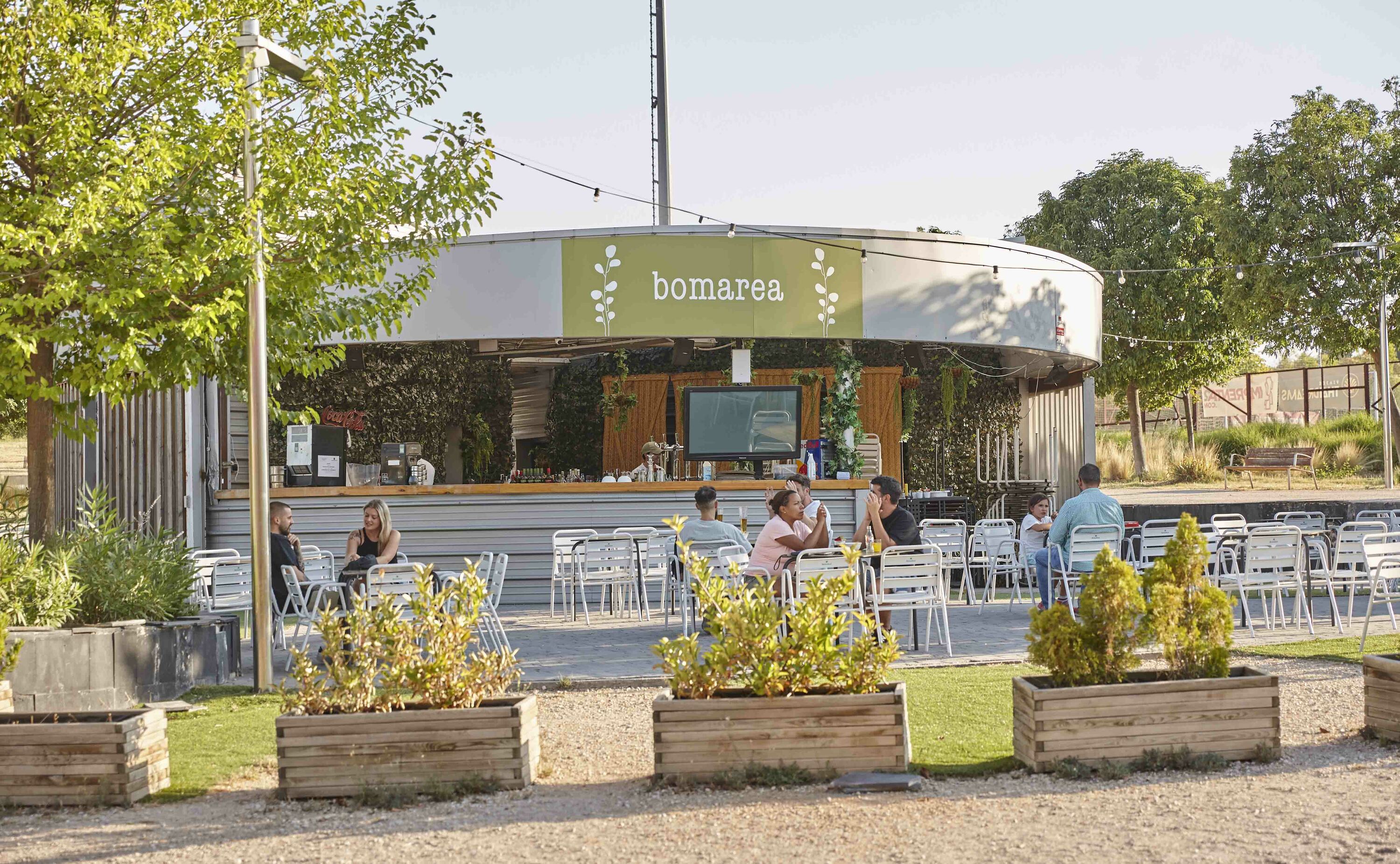 Bomarea