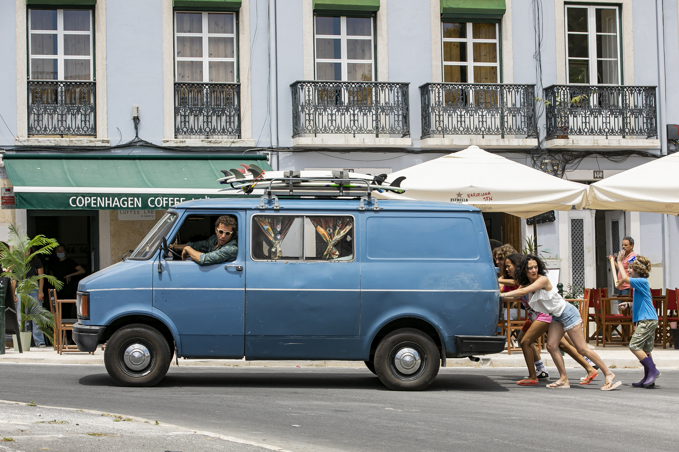A nova série da RTP1 quer juntar as famílias à frente da TV neste Verão